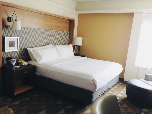 Images Holiday Inn & Suites Pittsfield-Berkshires by IHG