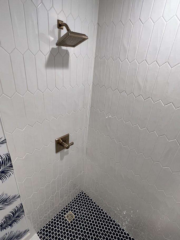 Snow Custom Tile & Bath Image