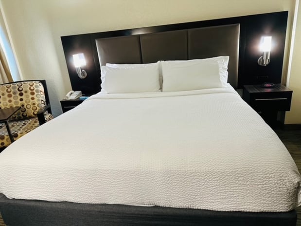 Images Holiday Inn Miami-International Airport by IHG