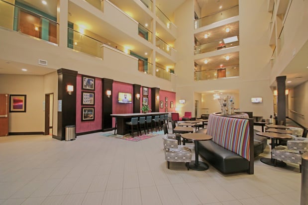 Images Holiday Inn Express & Suites Charlotte North by IHG