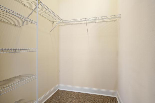 Images Central House on Stadium Apartments