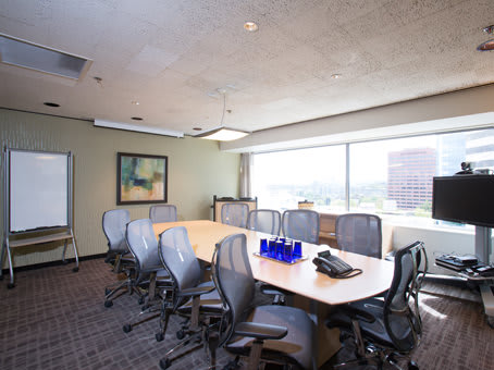 Regus - Oregon, Portland - World Trade Center Photo