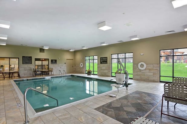 Images Hampton Inn & Suites New Hartford