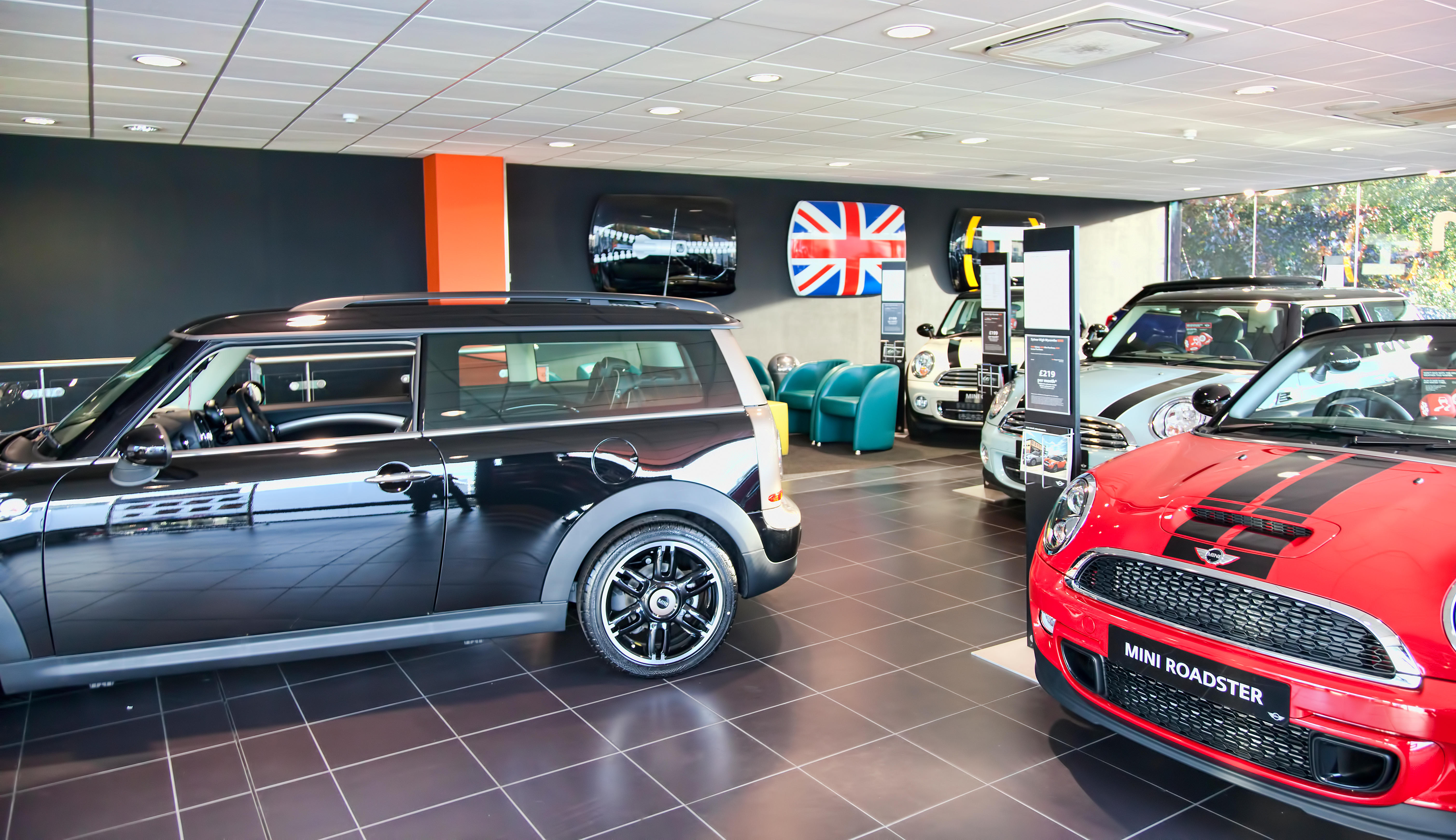 Images Sytner High Wycombe BMW