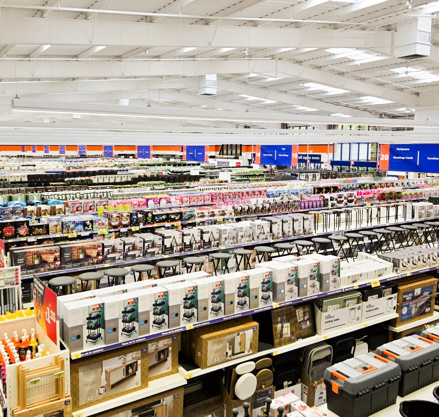 Images B&M Store with Garden Centre