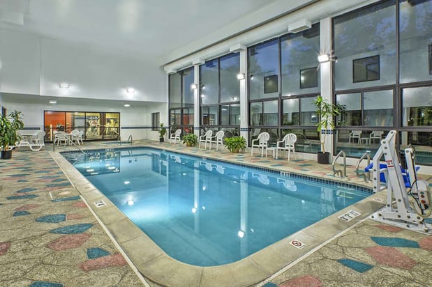 Images Hampton Inn Detroit/Belleville-Airport Area