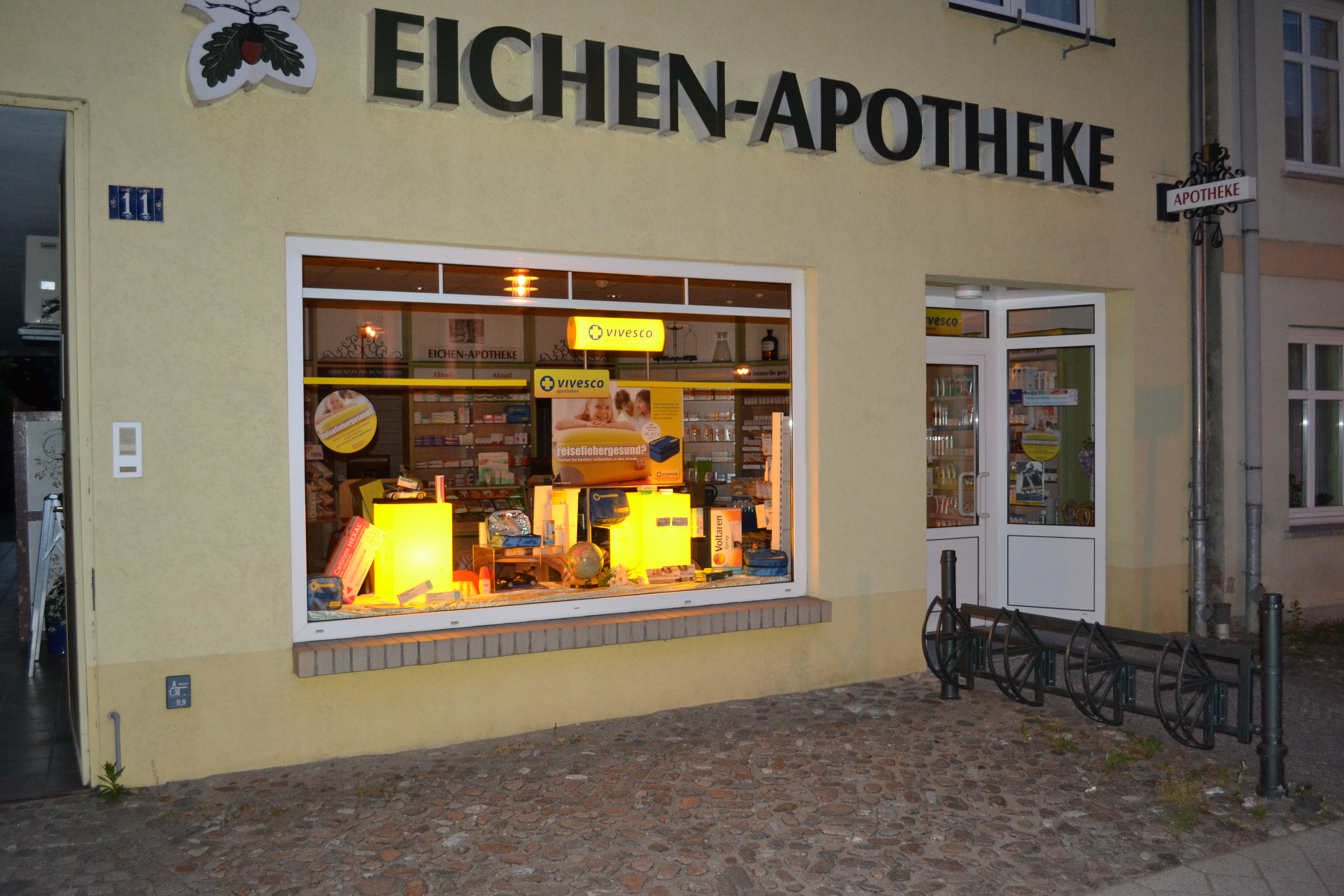 Eichen-Apotheke, Basepohler Str. 11 in Stavenhagen