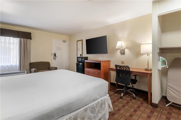 Images SureStay by Best Western East Brunswick