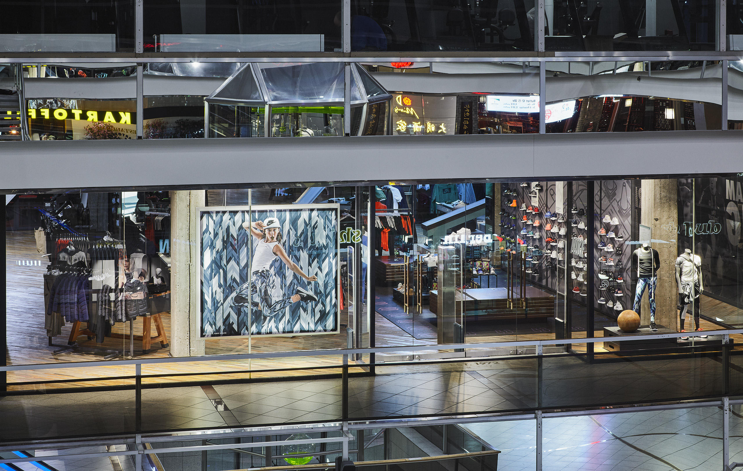 Kundenbild groß 11 Nike Store Berlin