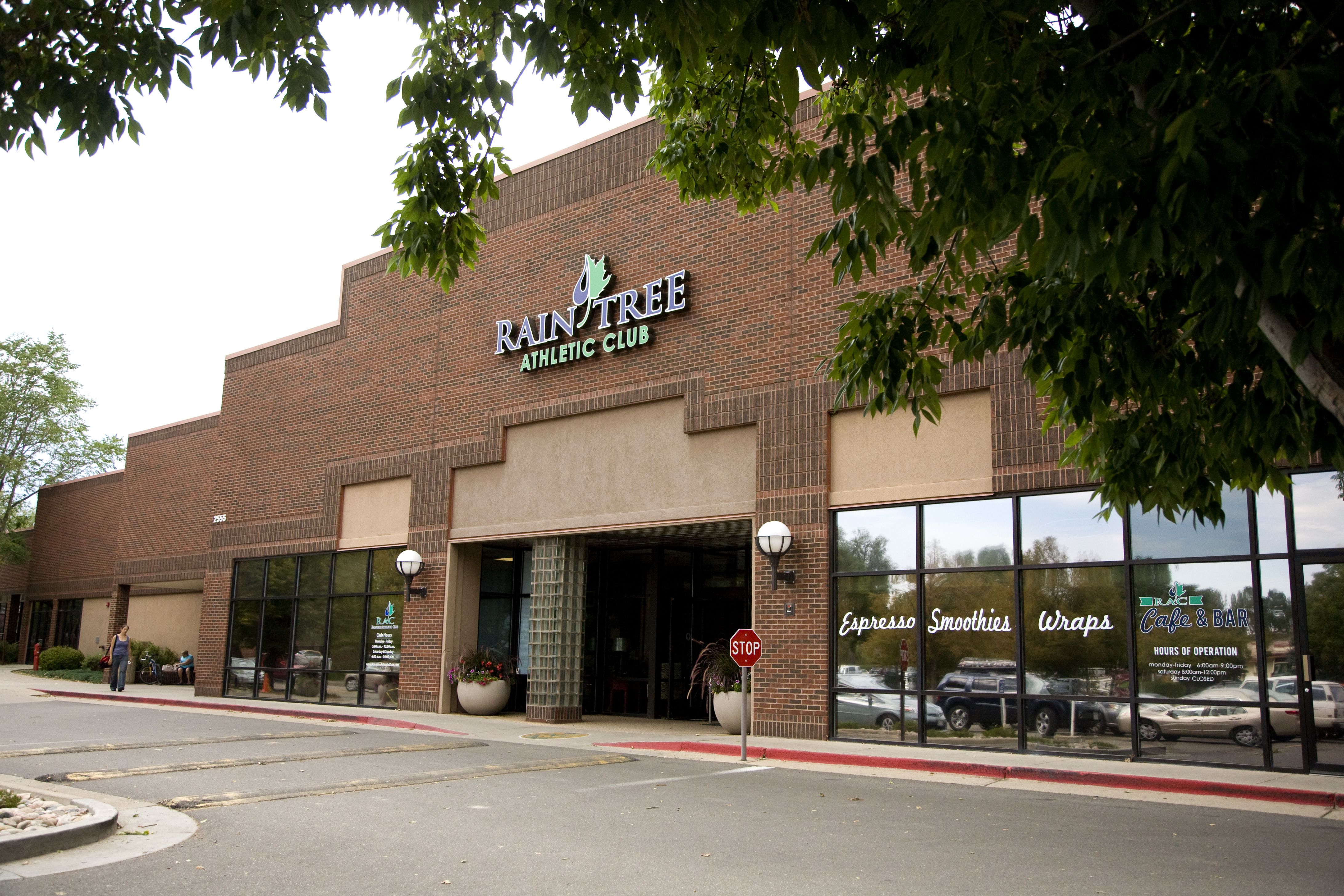 Front of Building at Raintree Athletic Club