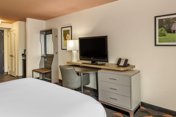 Images Holiday Inn Atlanta-Gas South Arena Area by IHG