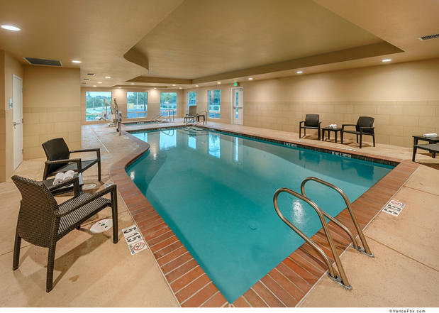 Images Holiday Inn Express & Suites Red Bluff-South Redding Area, an IHG Hotel