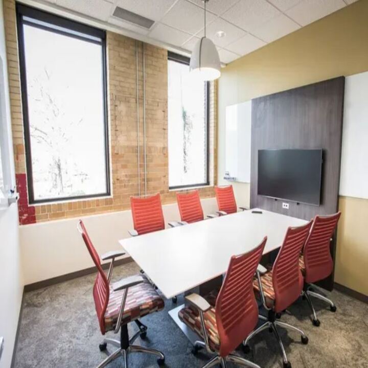 Images JMJ Workplace Interiors