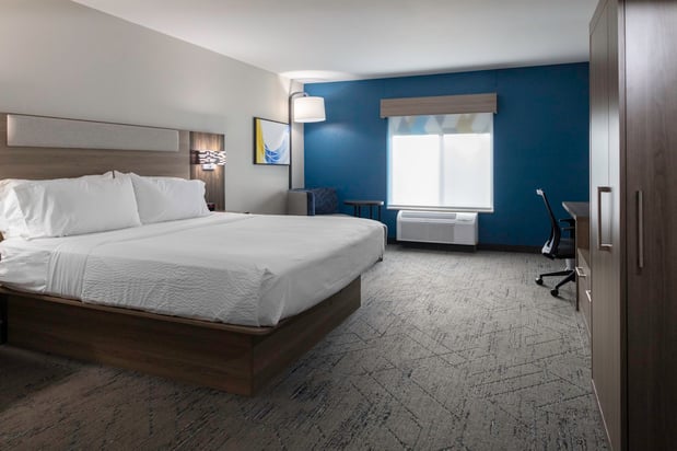 Images Holiday Inn Express & Suites Florence Northeast by IHG