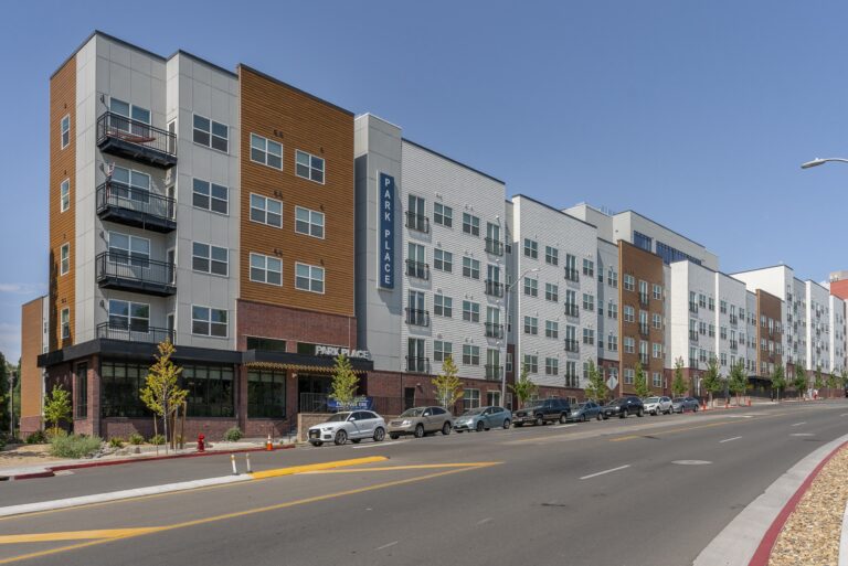 apartments close to UNR for rent