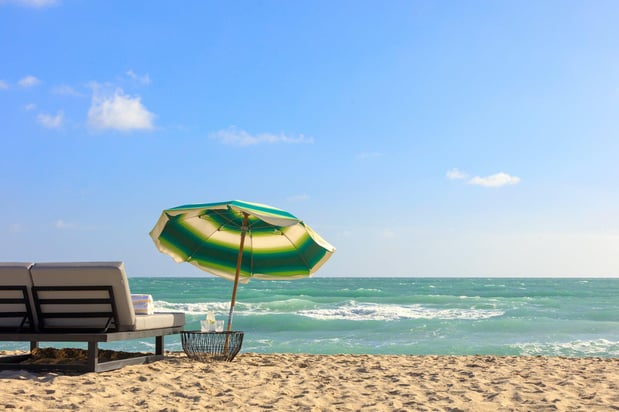 Images Kimpton Surfcomber Hotel by IHG