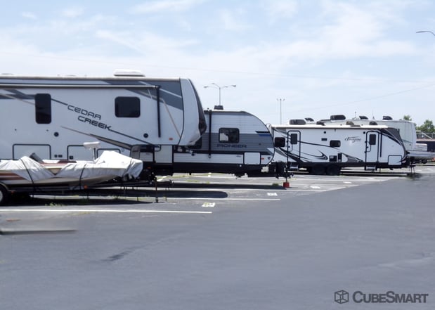 Images CubeSmart Self Storage