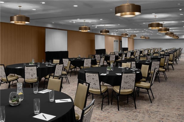 Images Embassy Suites by Hilton Phoenix Biltmore