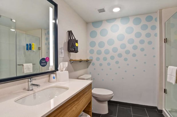 Images Tru by Hilton Syracuse North Airport Area