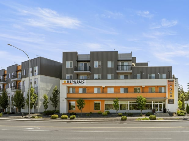 Images Republic on Main