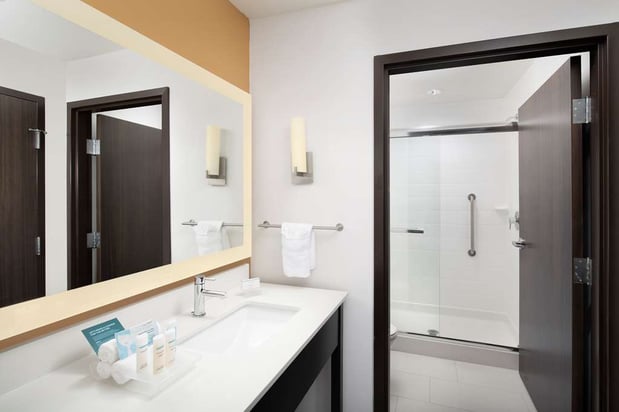 Images Homewood Suites by Hilton Kansas City Speedway