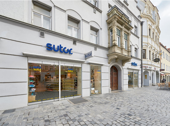 Schuhe by Sutor Straubing, Ludwigsplatz 31 in Straubing