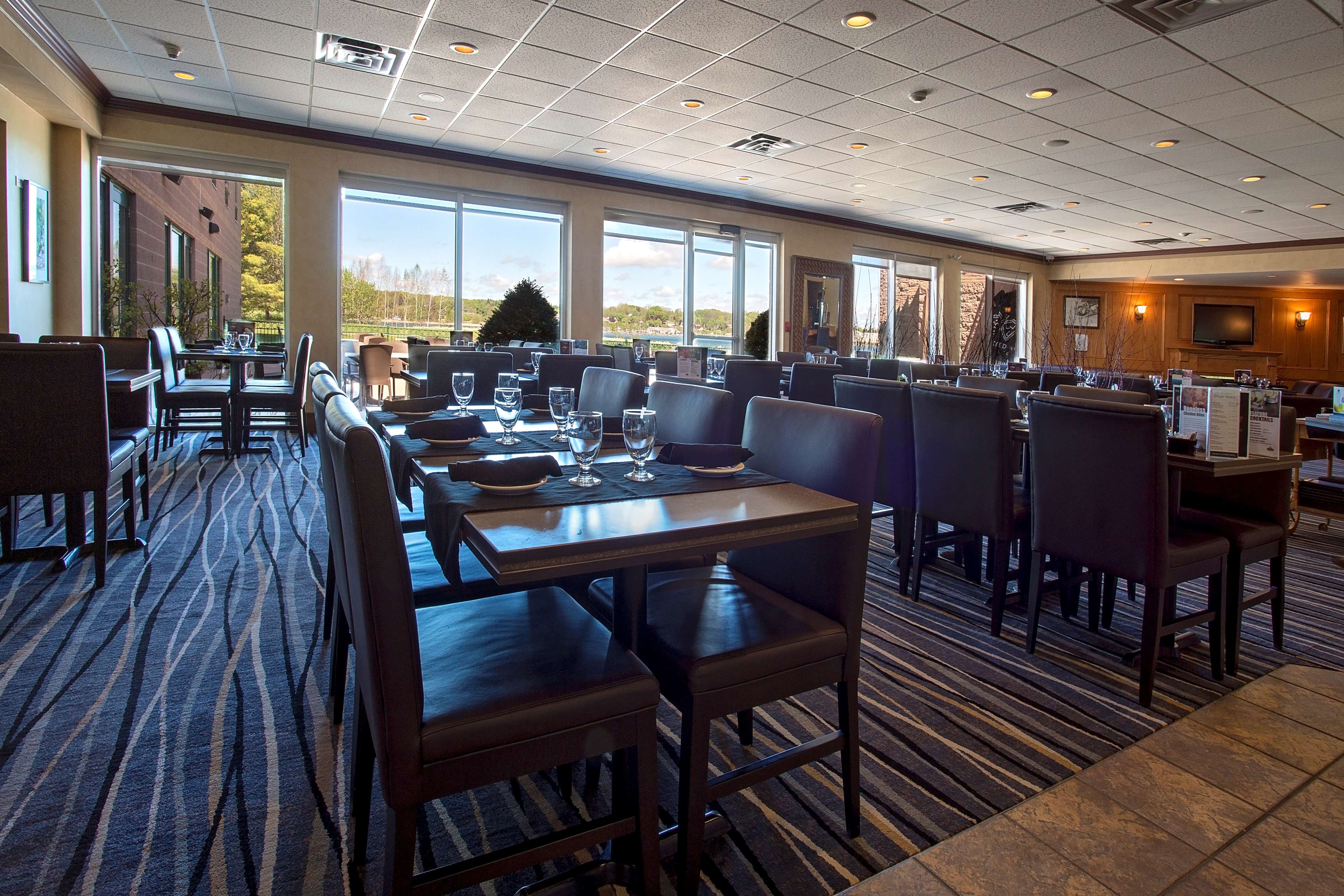 Bishop’s Landing Restaurant Best Western Inn On The Bay Owen Sound (519)371-9200