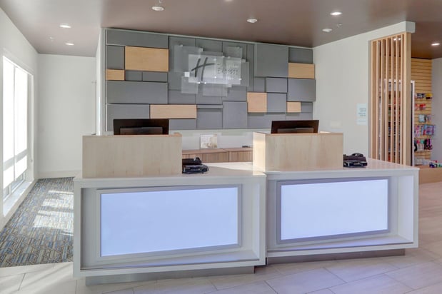 Images Holiday Inn Express & Suites Auburn Downtown by IHG