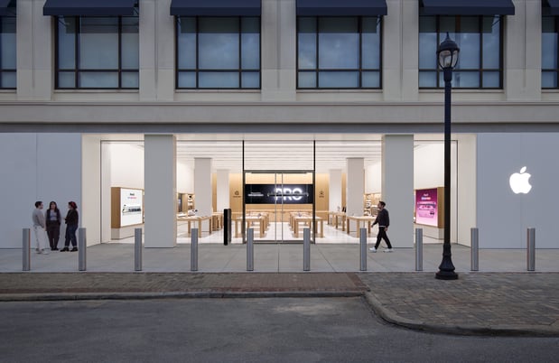 Images Apple Crocker Park