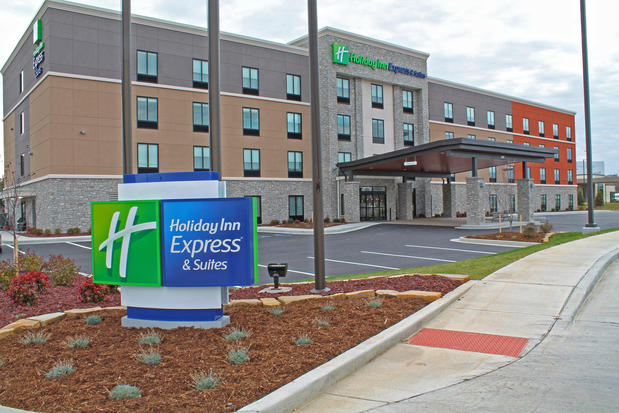 Images Holiday Inn Express & Suites St. Louis South - I-55 by IHG