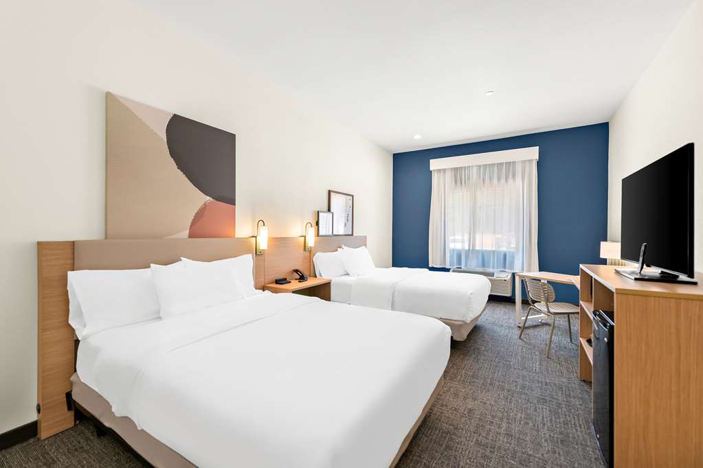 Guest room