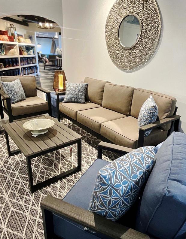 Images VIRIDIEN Patio + Fireplace