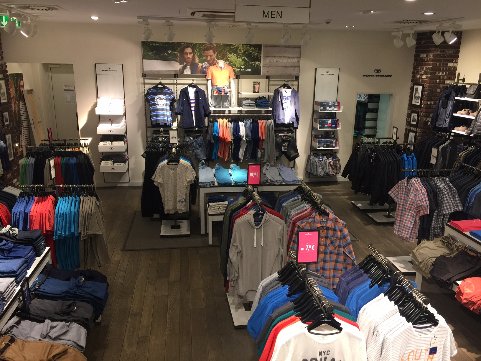 TOM TAILOR Store, Im Zollhof 4 in Ludwigshafen