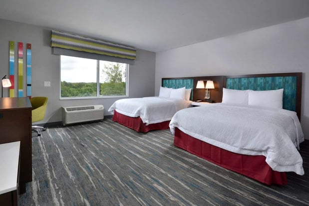 Images Hampton Inn & Suites by Hilton Charlotte North I 485