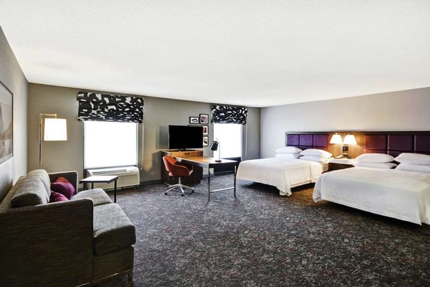 Images Hampton Inn & Suites Columbus-Easton Area