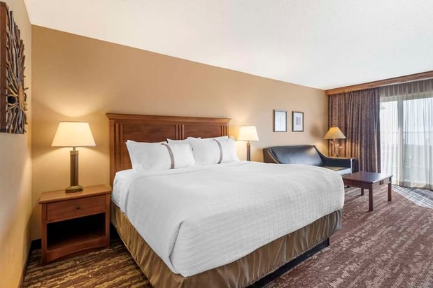 Images Best Western Premier The Lodge on Lake Detroit