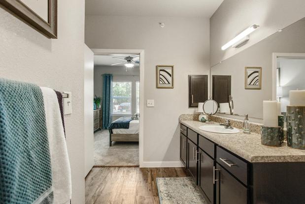 Images Urban Oaks at Conroe