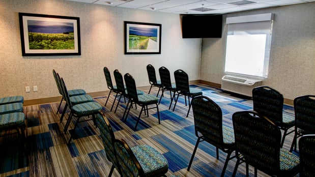 Images Holiday Inn Express & Suites Sioux City - Southern Hills by IHG