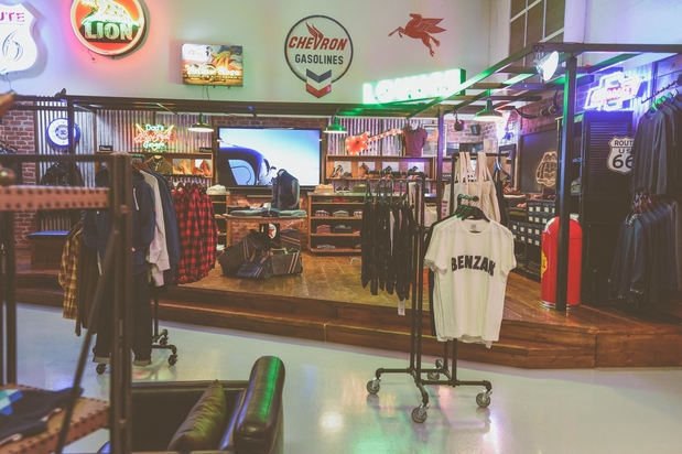 Images Franklin Road Apparel Company