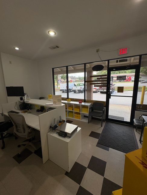 DHL Express Service Point - international and local shipping and delivery services