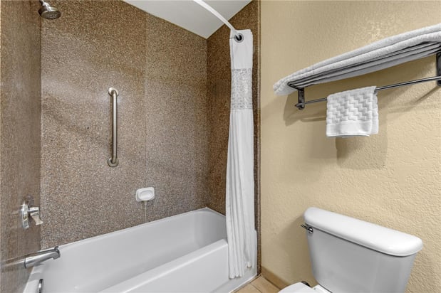 Images Best Western Plus Shamrock Inn & Suites