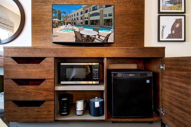 Images Hampton Inn & Suites Hemet