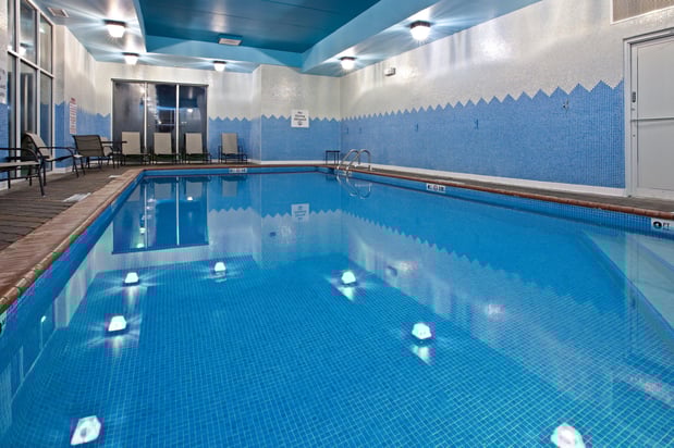Images Holiday Inn Louisville Airport South by IHG