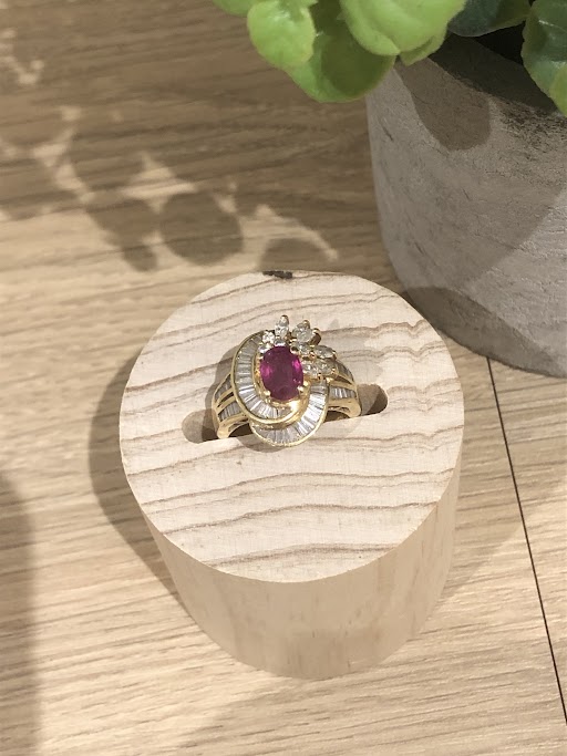 Images KOMEHYO（コメ兵）買取センターMARK IS 福岡ももち