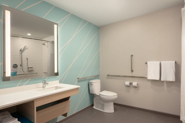 Images avid hotel Oak Creek by IHG