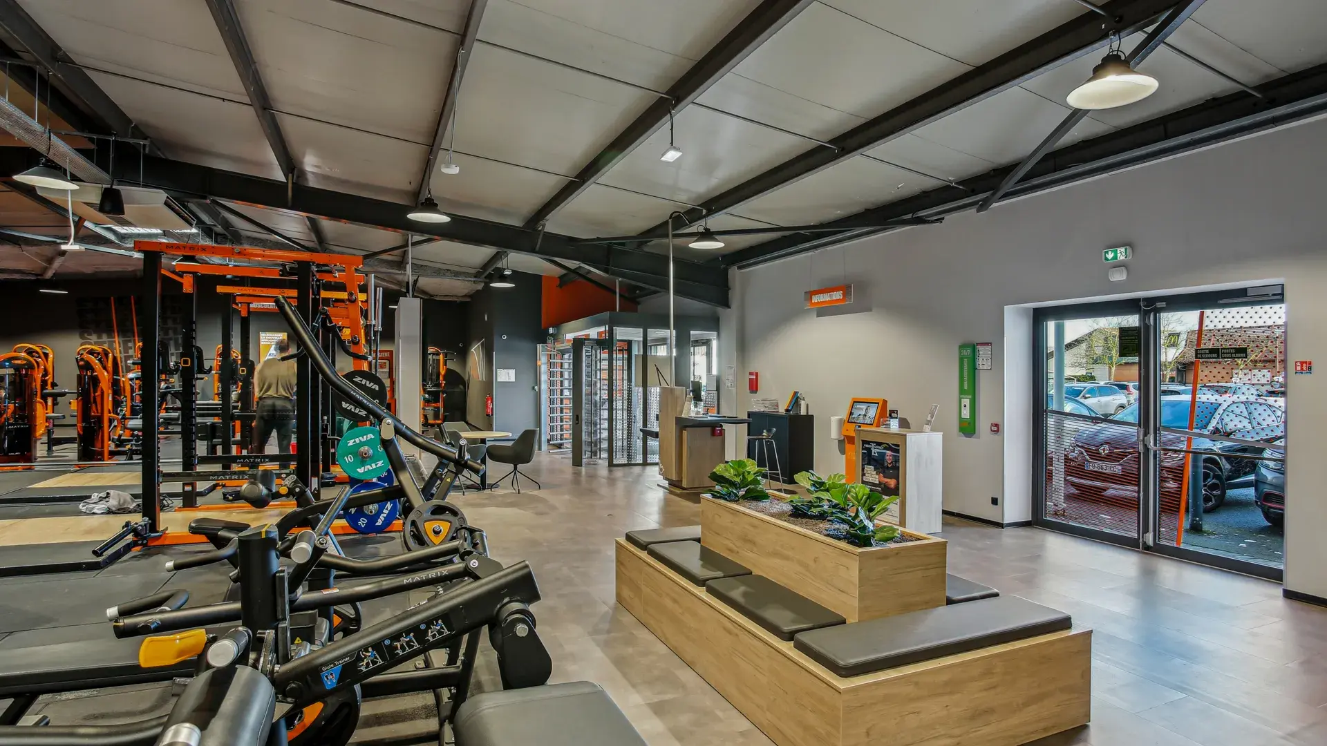 Images Basic-Fit 24/7