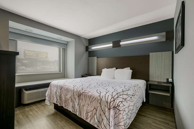 Images SureStay Plus by Best Western Sevierville