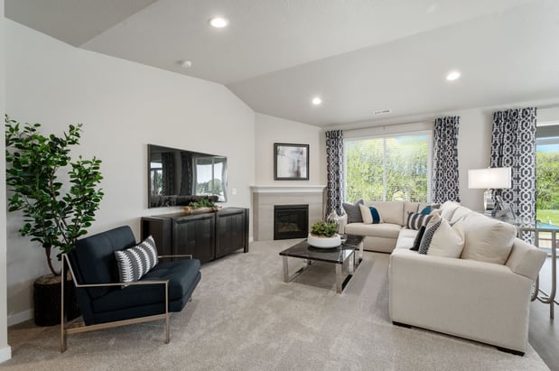 Images Eagle Point by Holt Homes