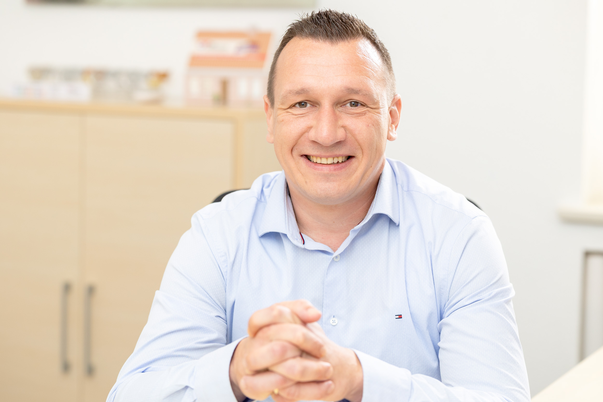 Bild 1 Ostfriesische Landschaftliche Brandkasse - Marco Dirks in Wiesmoor