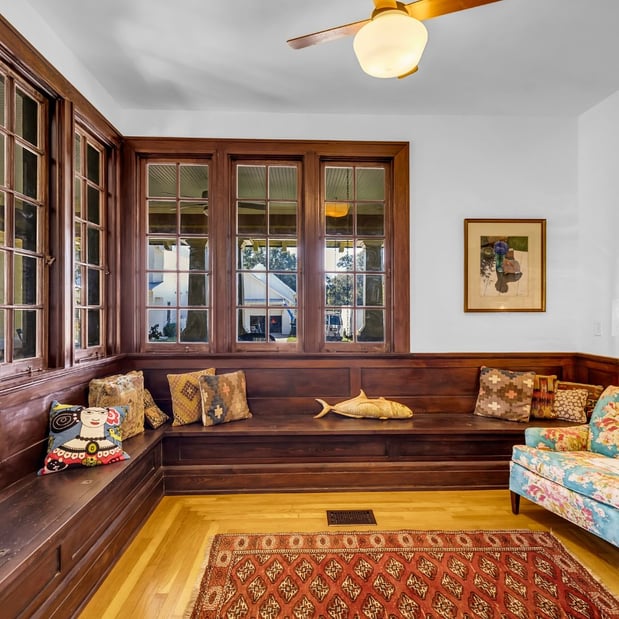 Images John McDonald Realty